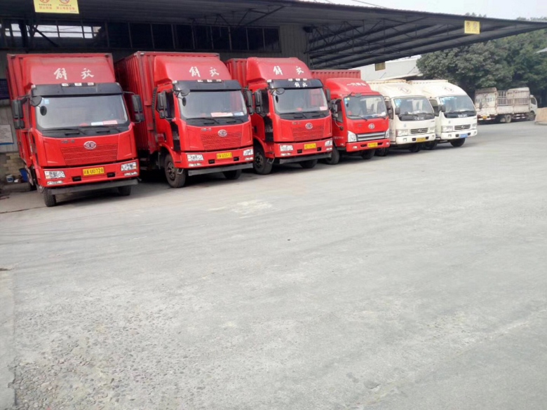 泰安到伊宁物流专线